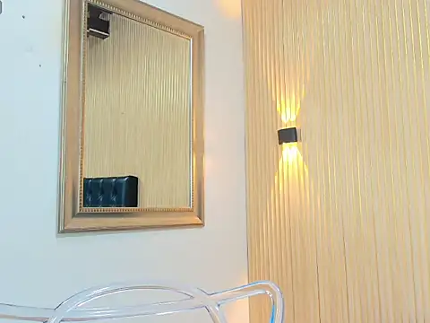 Fernanda_Brown19 webcam