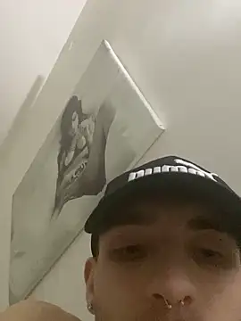 LaMaterialista live sex cam