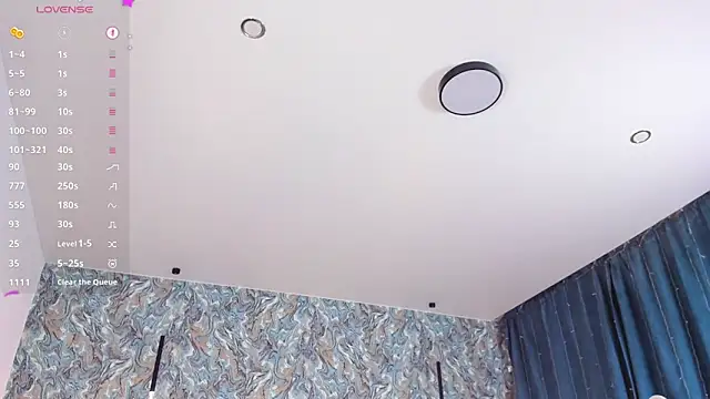 OdellaFrake Stripchat cam model