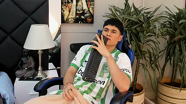 roan_birkin - Roan_birkin's free webcam - UK Sex Cams