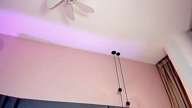 keimywilde - KeimyWilde's free webcam - UK Sex Cams