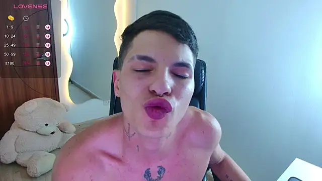 harrisoncuper - Harrisoncuper's free webcam - UK Sex Cams