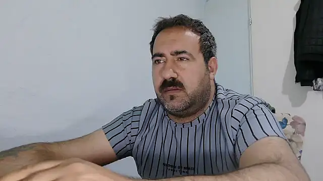 mio_jaks (Ask my age) - Does anyone want sperm? :wanker: