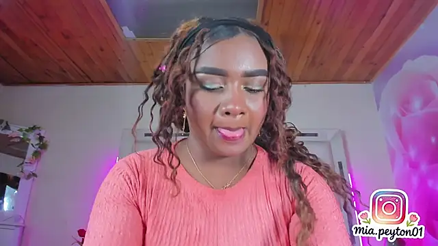 mia_peyton webcam