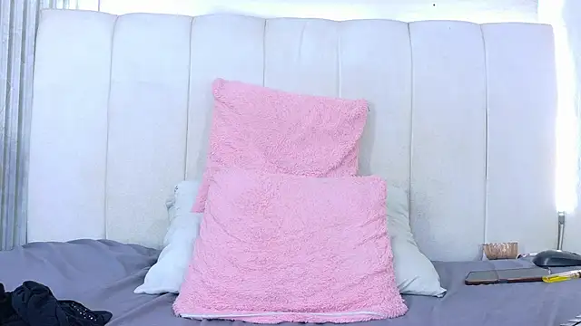 aliisonn_cooper - Aliisonn_cooper's free webcam - UK Sex Cams