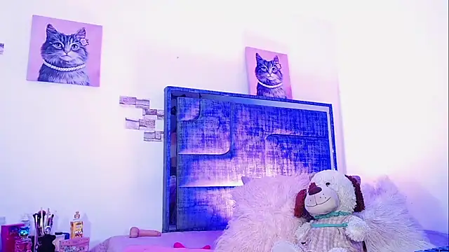 titania1502 - Titania1502's free webcam - UK Sex Cams