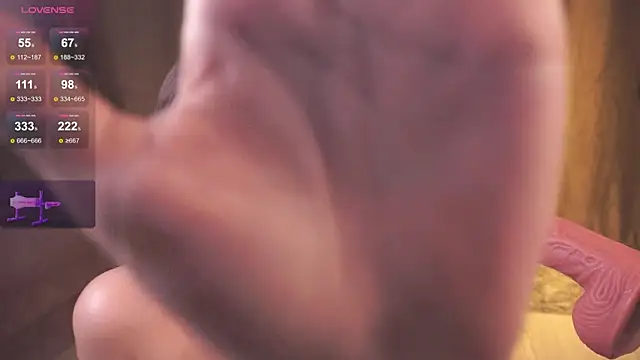 MentallyMonika webcam