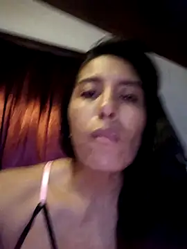 Webcam Model (LizaLorini)  is live.Free join now!