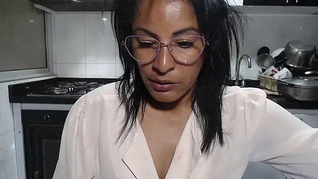 kateleyagrey - Kateleyagrey's free webcam - UK Sex Cams