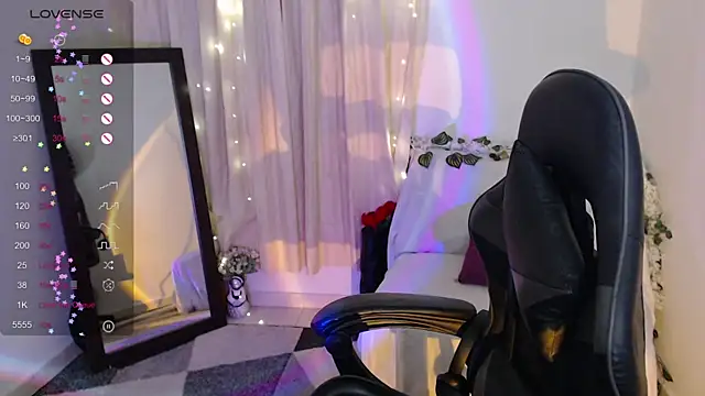 mily_thomson_b_ webcam