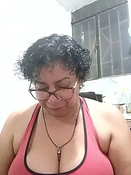 pupi-lanegra - Pupi-Lanegra's free webcam - UK Sex Cams