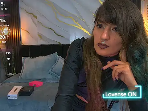 Dark_Dominika webcam