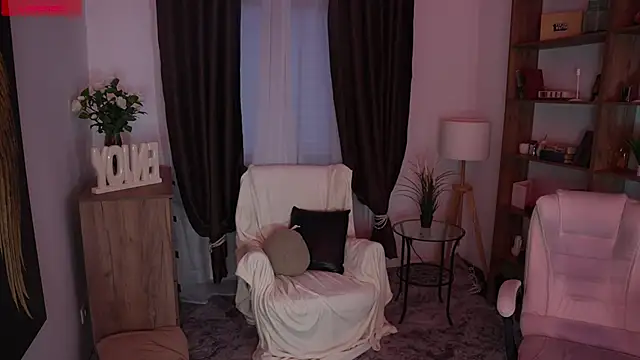 KristalCrowner webcam