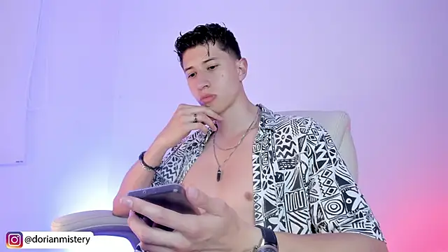 Dorianmistery2322_ webcam