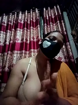 ripa- (F mature) - Boobs show