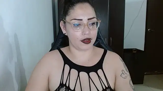 natashasmithe - Natashasmithe's free webcam - UK Sex Cams