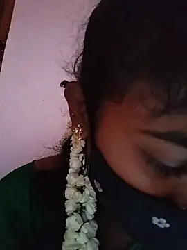 Tamil_Hot_RoyalQueen webcam