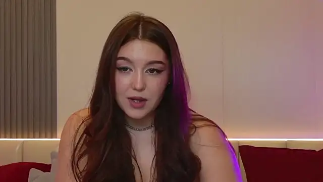 _Tessa_May_ Stripchat cam model