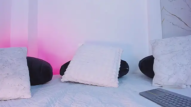 martina_roldam webcam