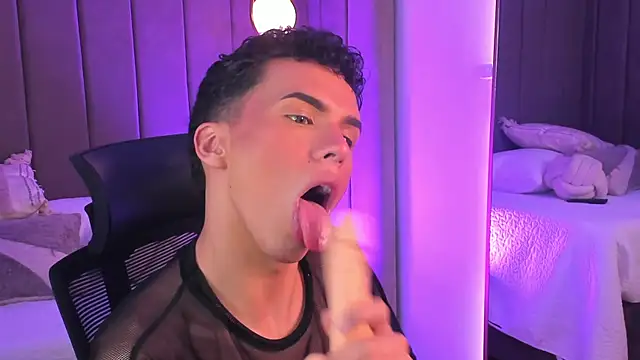 seab_trooy (M twink) - FULLY NAKED