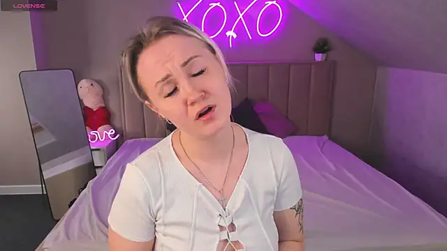 Jooyce_Howward webcam