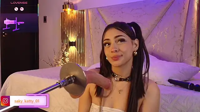 Kat_Saky webcam