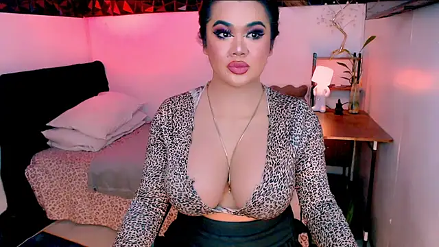 asiankatyhuge webcam