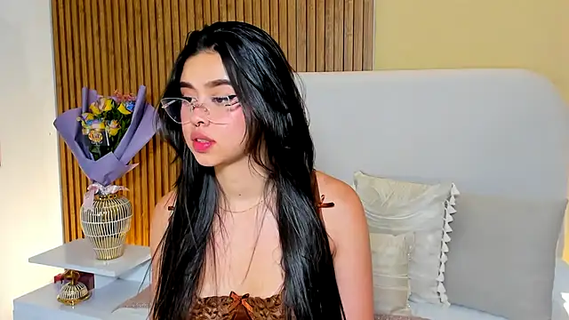 CristalMayson webcam