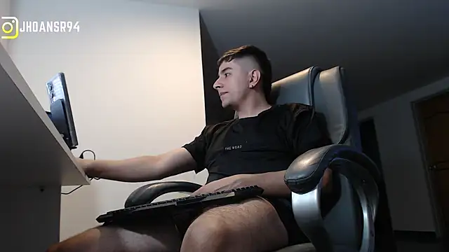 Jhoan_saenz live sex cam