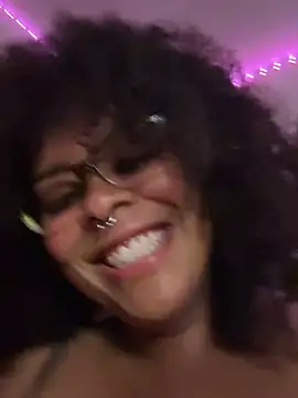 nintendhoe (F young) - toy control to chat or winnerr