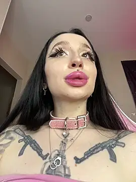 Molly__Moon webcam