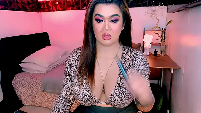 asiankatyhuge webcam