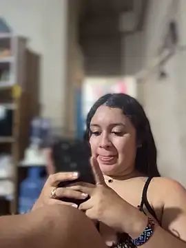 Pretty_Isadora webcam