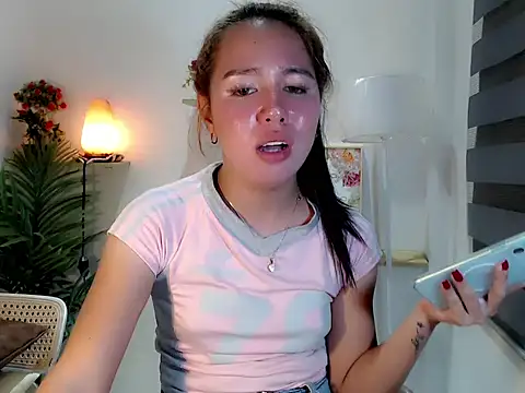 urfantacy_kim - UrFantacy_kim's free webcam - UK Sex Cams