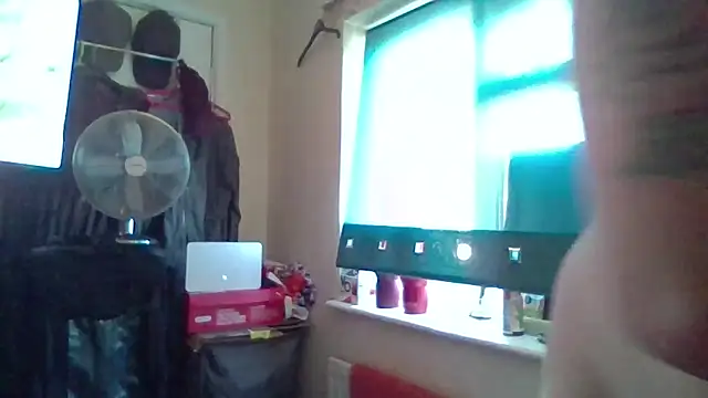 Preview of tattooednakedguy