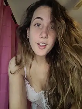 Webcam Model (AlissonDavenport)  is live.Free join now!