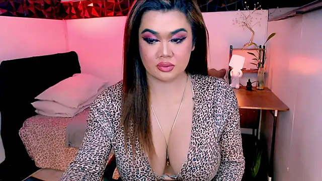 asiankatyhuge webcam