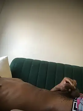 FuckBuddy0228 webcam