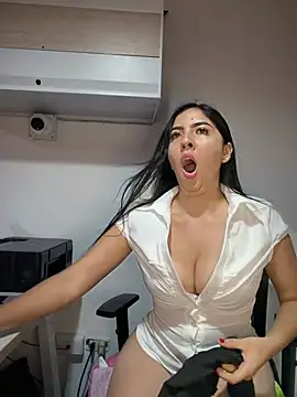 Sofia_Collins- live sex cam