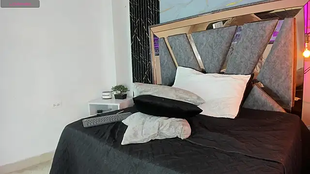 _salome_xx - _salome_xx's free webcam - UK Sex Cams