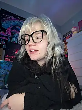 Cutiepiespanks's live cam