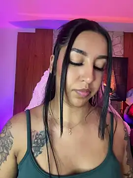 Tamara_Roberts1 webcam