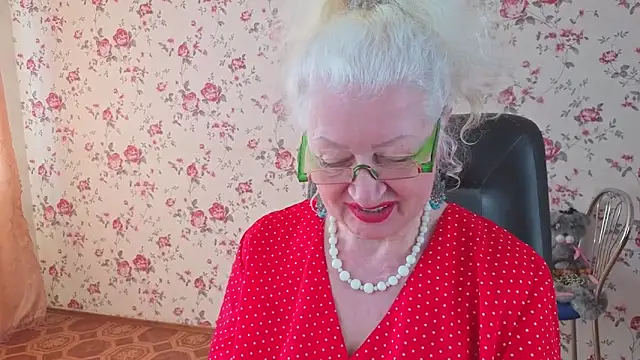 Maya_Mayflower webcam