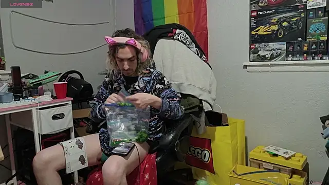 Preview of tallnerdyguy