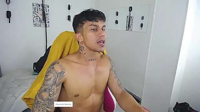 Leonard_Price live sex cam