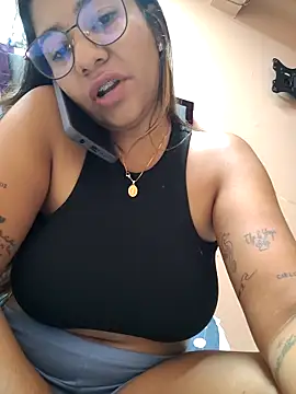 Sofythom1 webcam