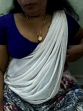 maaliiiponutamil - MaaliiiPonuTamil's free webcam - UK Sex Cams