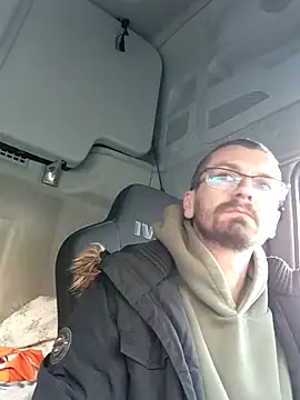 jozsi1995 - Jozsi1995's free webcam - UK Sex Cams