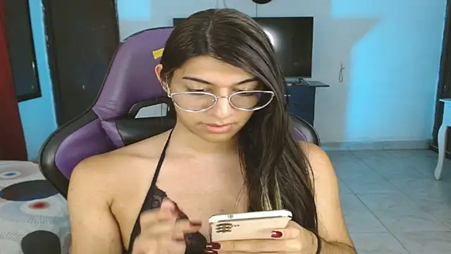 Alanni_parker webcam