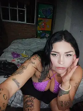 Qenci_Queen - Live Cam